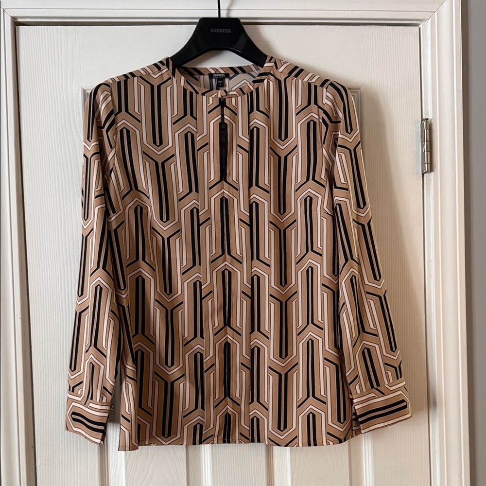 Express Tan and Black Geometric Women Top